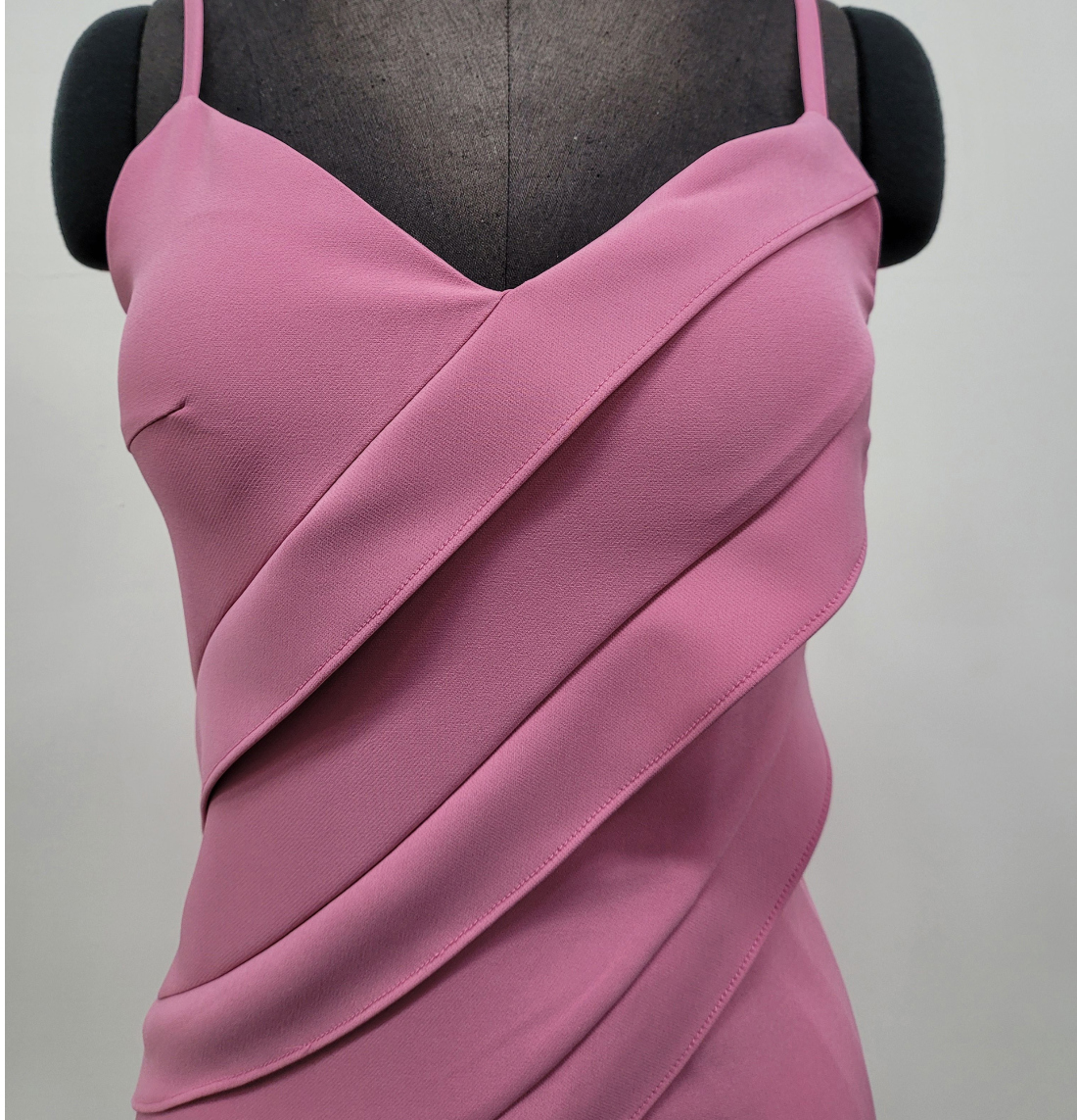드레스 핑크 색상 이미지-S16L14